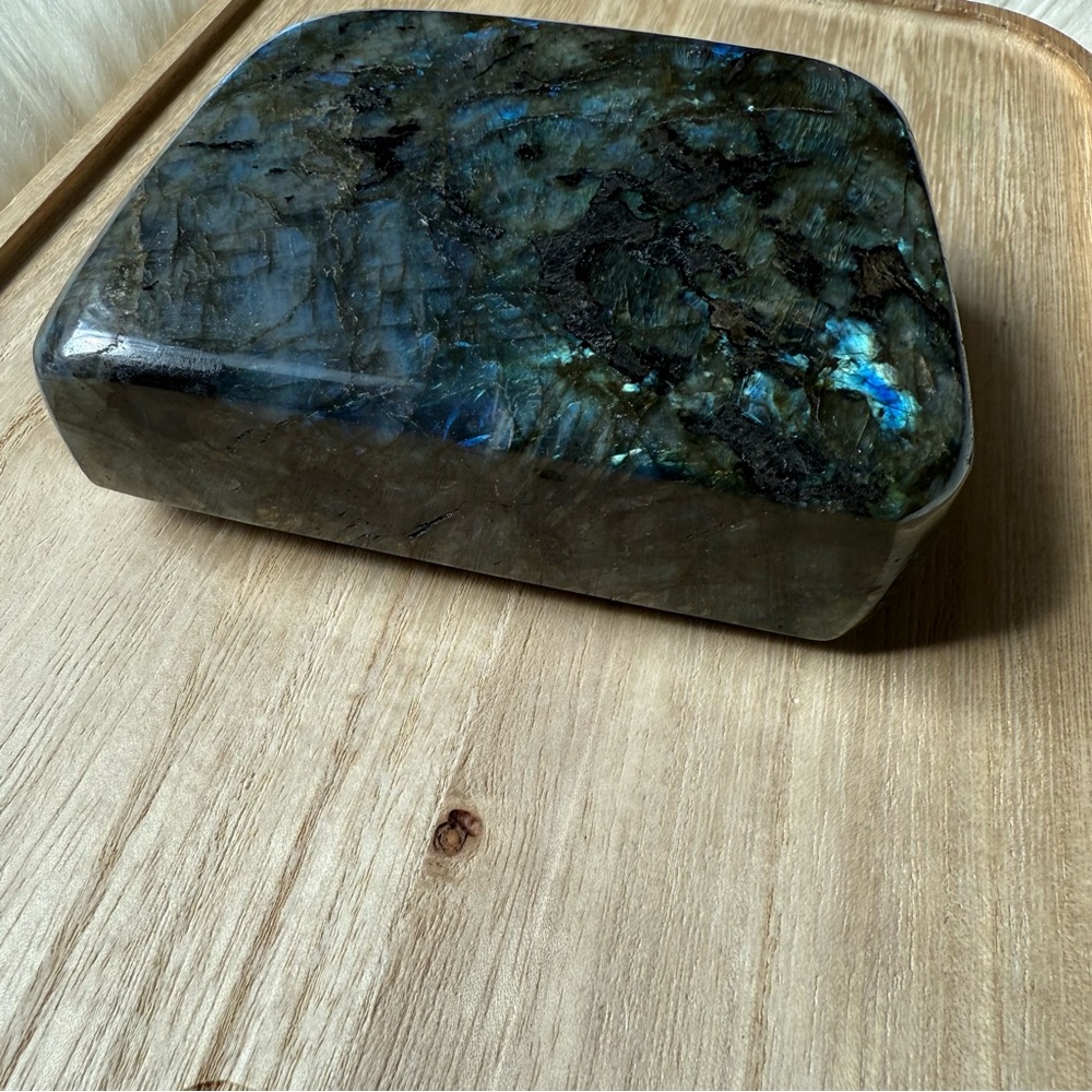 Madagascar Labradorite Polished Stone - Picture 2 of 5